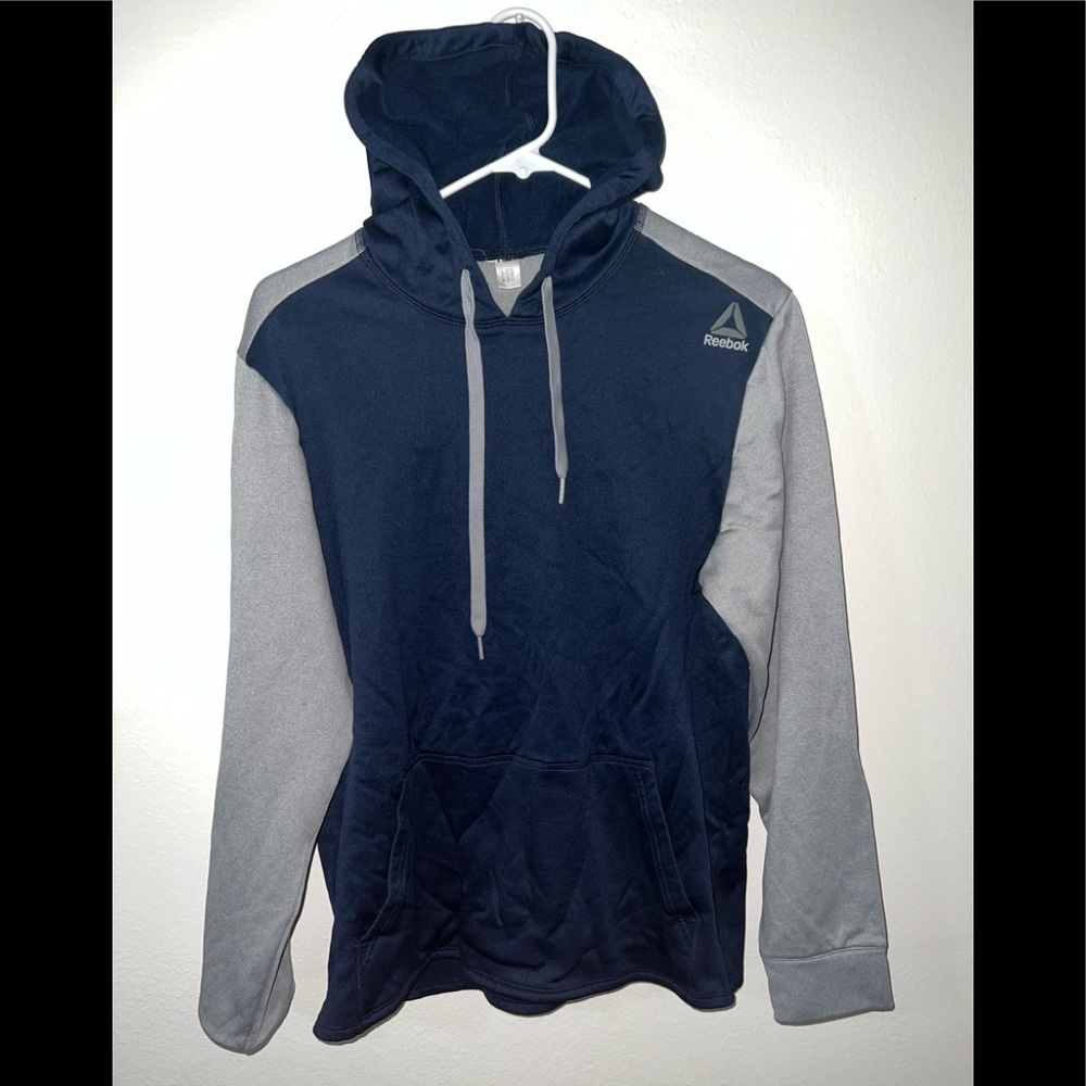 Like New - Mens LS Reebok hoodie. Sz L but fits like a Med.